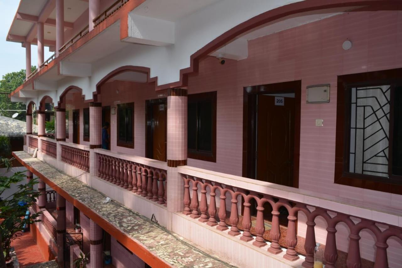 Esther Guest House Calangute Eksteriør billede