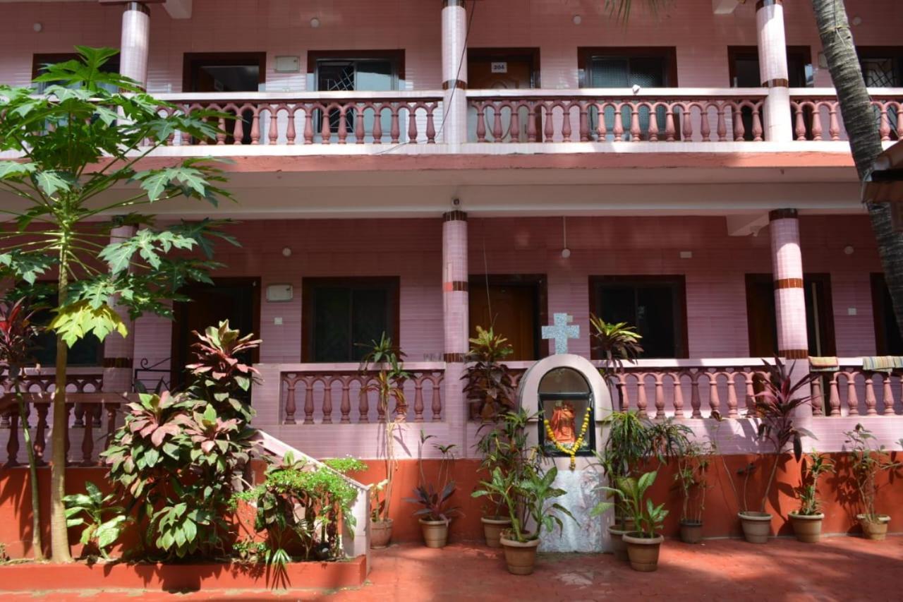 Esther Guest House Calangute Eksteriør billede